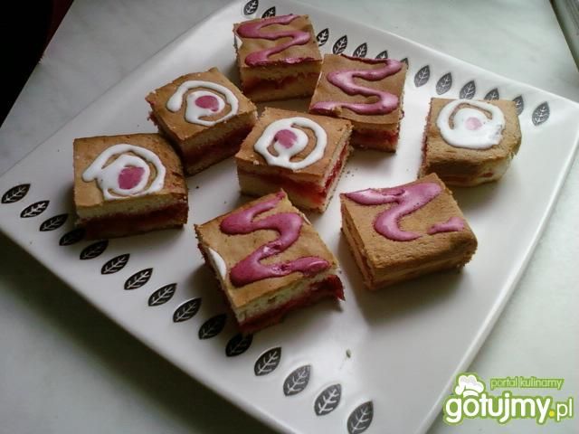 Ciastka biszkoptowe z dżemem rab.-trusk. Ciastka biszkoptowe z dżemem rab.-trusk.