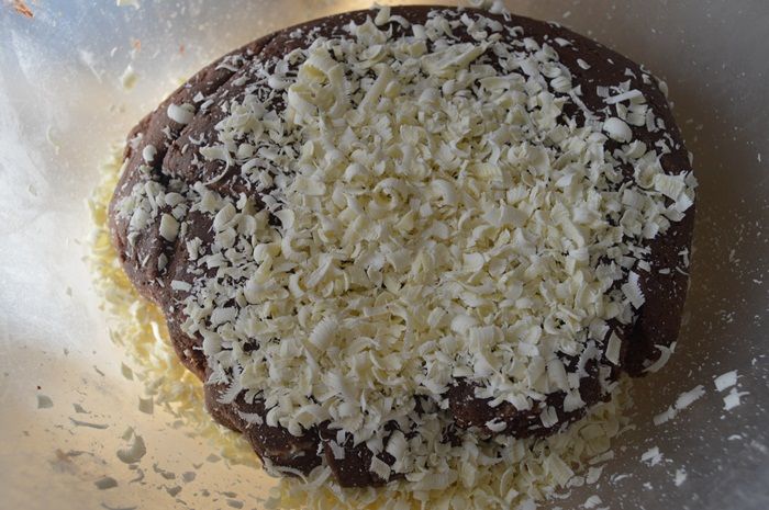 Ciastka deserowe z białą czekoladą