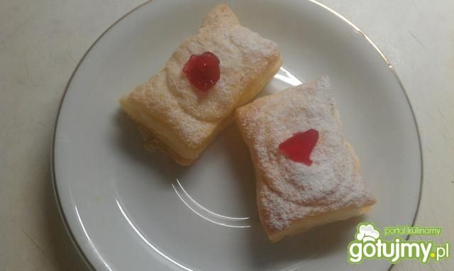 Ciastka francuskie z bananem