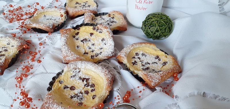 Ciastka francuskie z serkiem i czekoladą