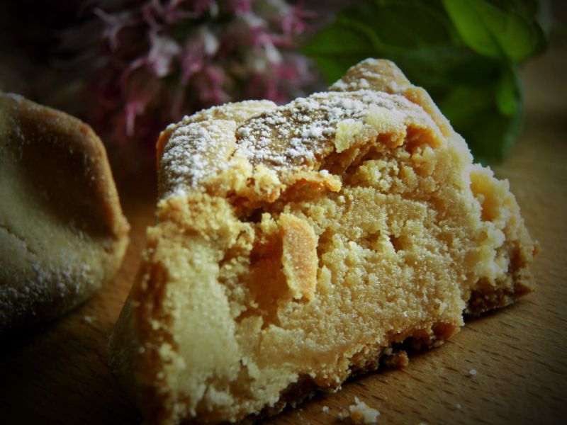 Ciastka - gniazdka (z marcepanem) Ciastka - gniazdka (z marcepanem)