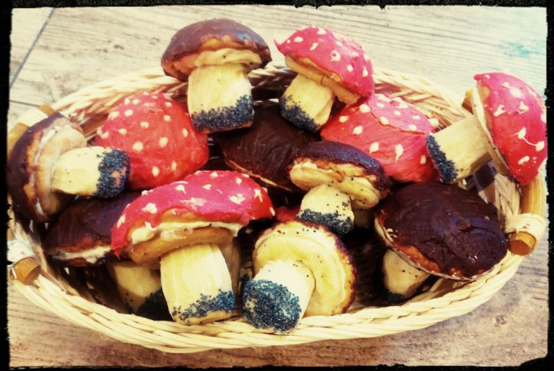 Ciastka grzybki i muchomorki Ciastka grzybki i muchomorki