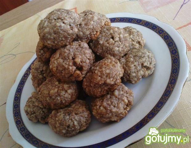 Ciastka orzechowo-miodowe  Ciastka orzechowo-miodowe