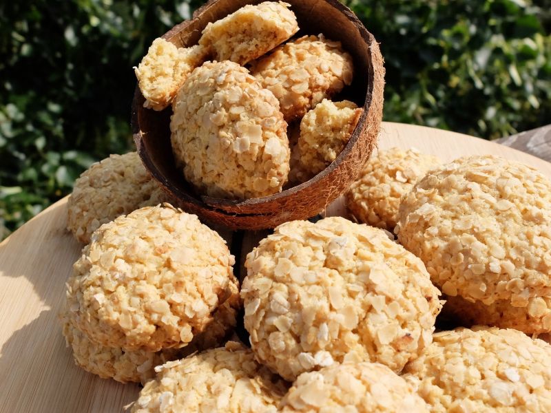 Ciastka owsiano-kokosowe z masłem orzechowym Ciastka owsiano-kokosowe z masłem orzechowym