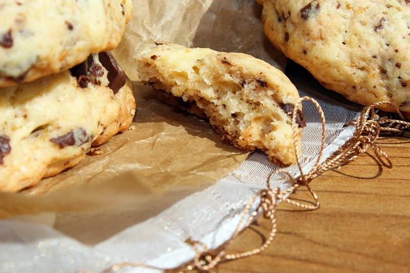 Ciastka z majonezem gotowanymi jajkami i czekoladą