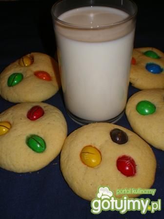 Ciastka z m&m’s Ciastka z m&m’s