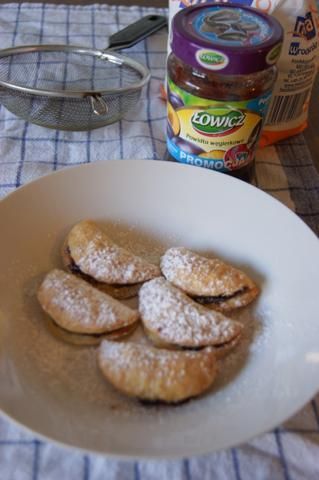 Ciastko-pierożki z powidłami Ciastko-pierożki z powidłami