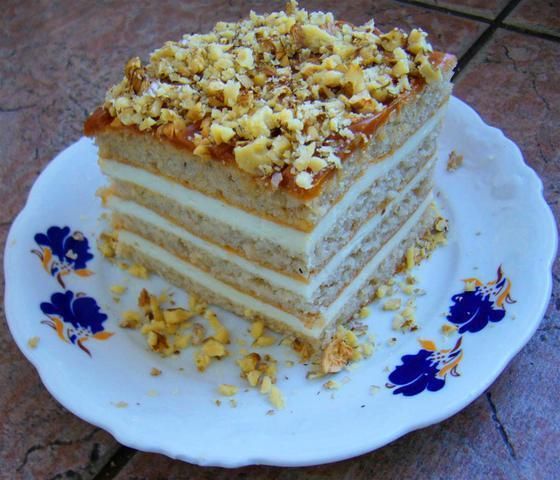 Ciasto a la pszczółka z orzechami