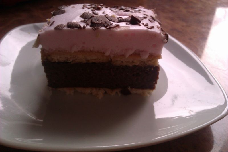 Ciasto bez pieczenia z kaszką manną i śnieżką Ciasto bez pieczenia z kaszką manną i śnieżką