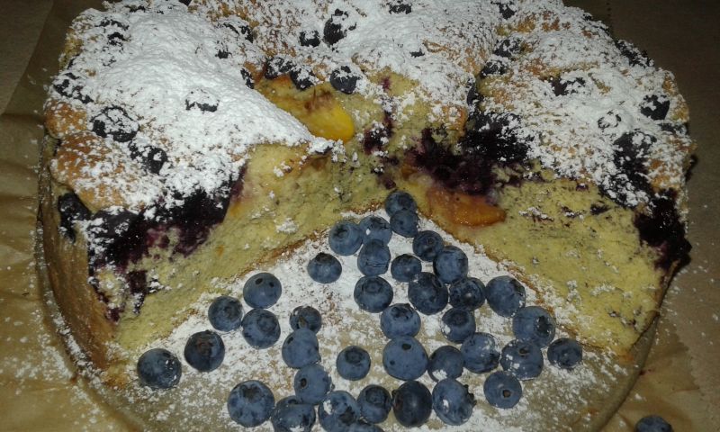 Ciasto bezproszkowe z owocami Ciasto bezproszkowe z owocami