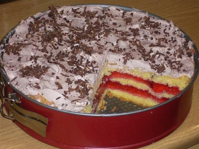 Ciasto biszkoptowe pomazane