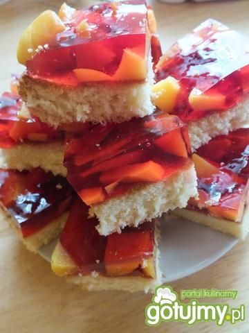Ciasto biszkoptowe z brzoskwiniami  Ciasto biszkoptowe z brzoskwiniami