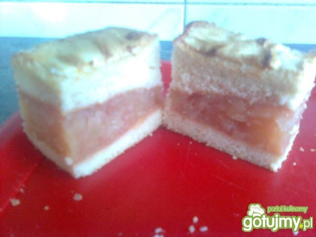 Ciasto biszkoptowe z jabłkami 