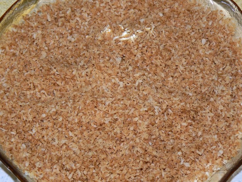 Ciasto biszkoptowe z kremem kokosowo-migdałowym