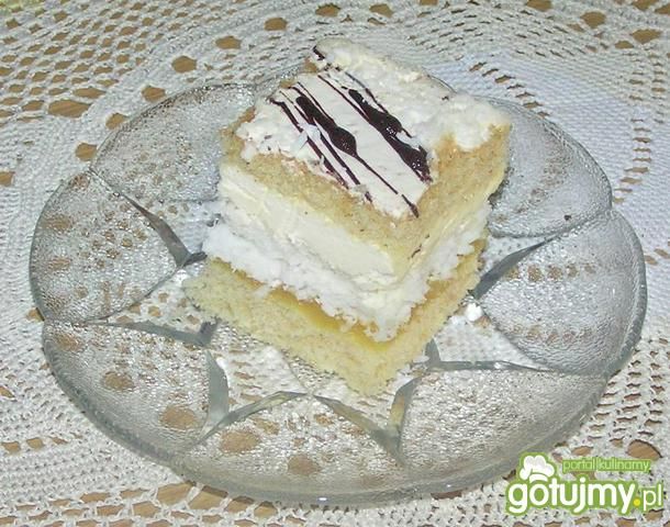 Ciasto biszkoptowe z wkładką kokosową Ciasto biszkoptowe z wkładką kokosową