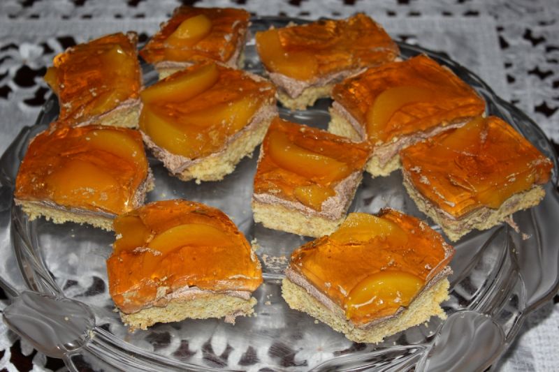 Ciasto brzoskwiniowe  Ciasto brzoskwiniowe