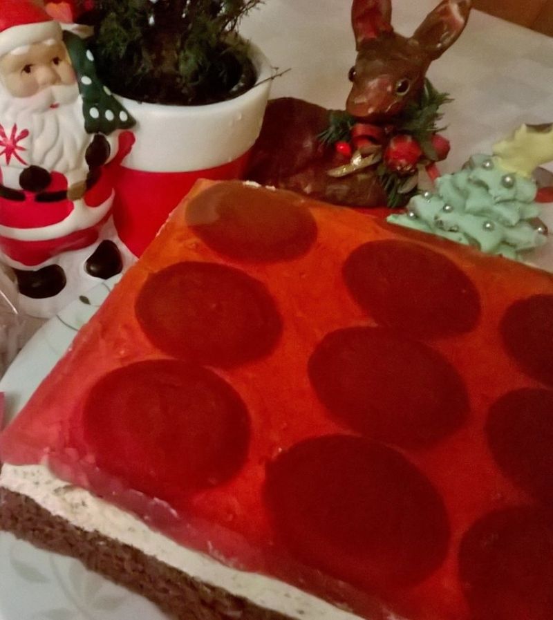 Ciasto cappuccino z delicjami i galaretką Ciasto cappuccino z delicjami i galaretką