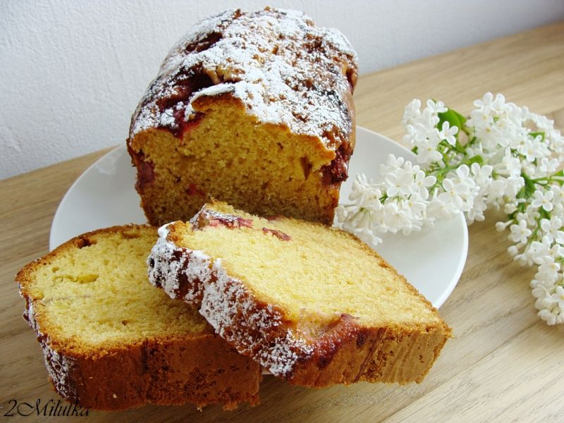 Ciasto chałwowe z truskawkami Ciasto chałwowe z truskawkami