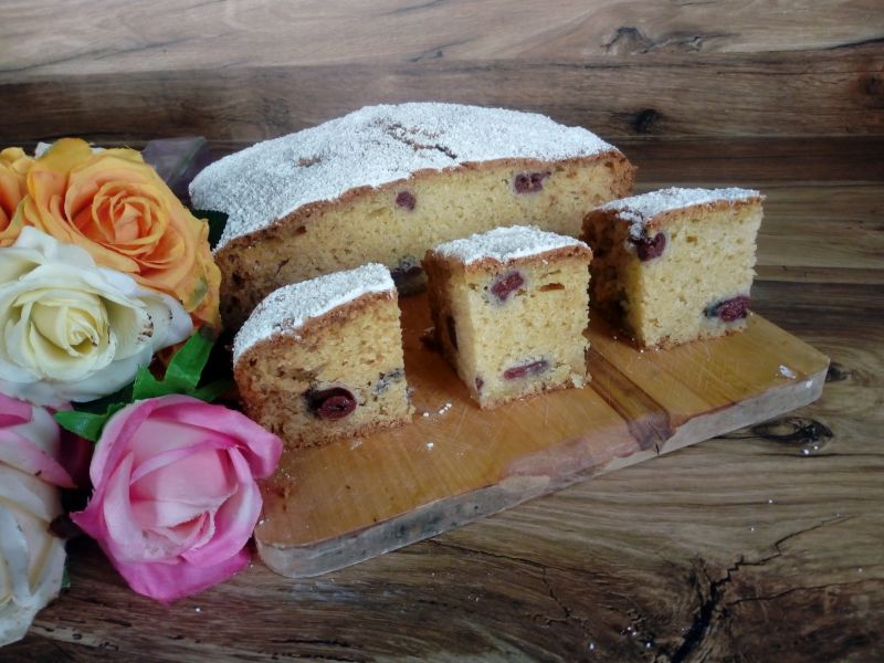 Ciasto cukiniowe z wiśniami Ciasto cukiniowe z wiśniami