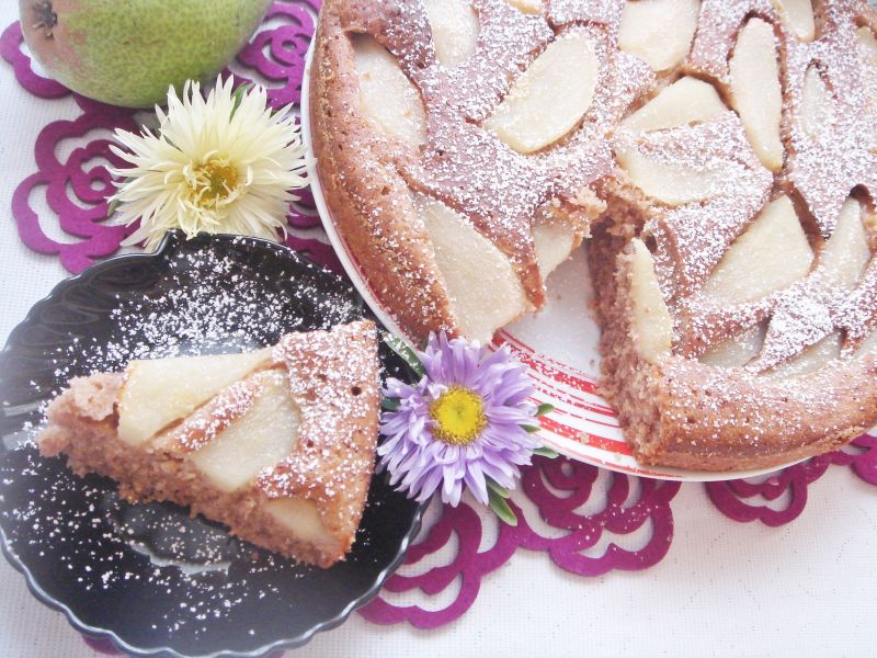 Ciasto cynamonowe z gruszkami