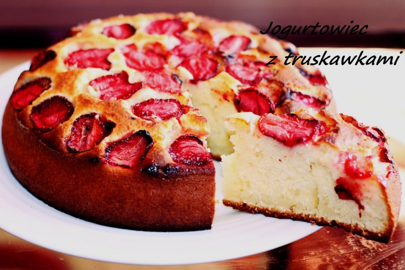 Ciasto cytrynowe z truskawkami