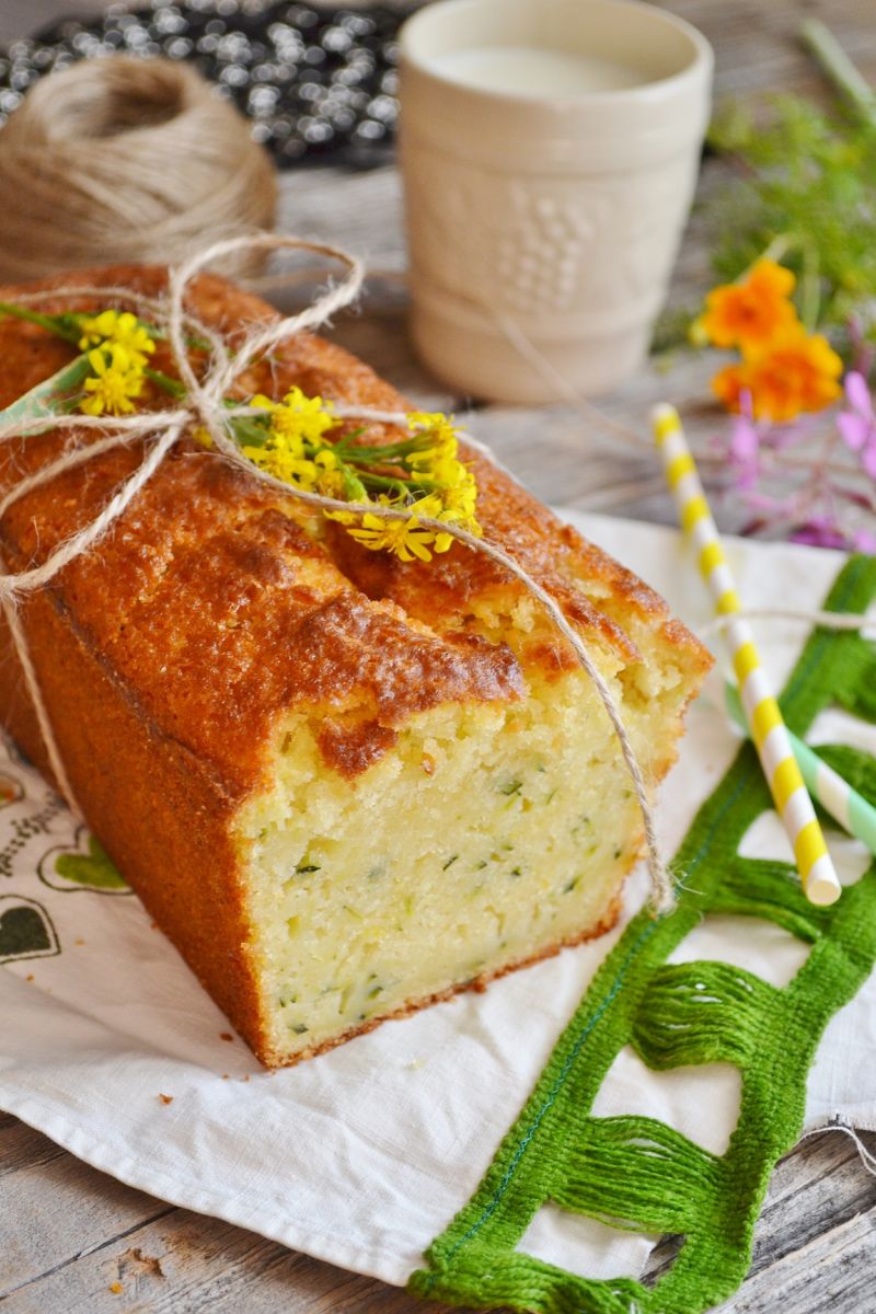 Ciasto cytrynowo-cukiniowe Ciasto cytrynowo-cukiniowe