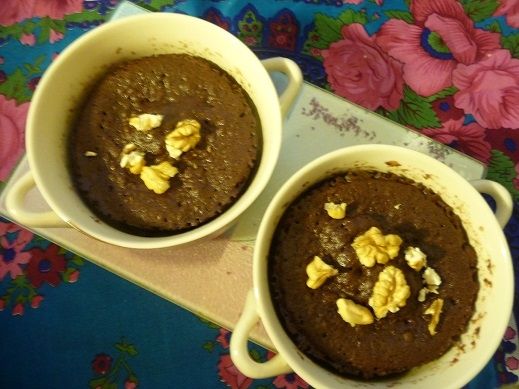 Ciasto czekoladowe z orzechami w pięć minut