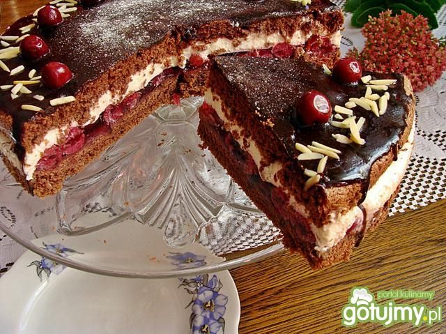 Ciasto czekoladowe z wiśniami iziony