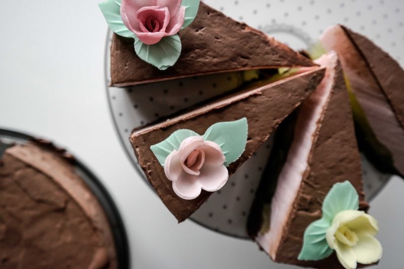 Ciasto czekoladowo jabłkowe z delikatną pianką