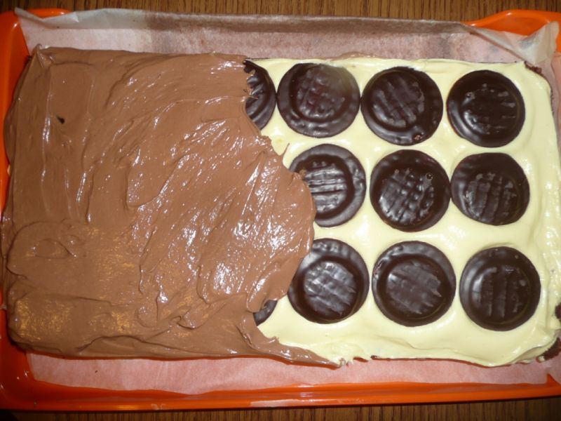 Ciasto czekoladowo - kokosowe z delicjami