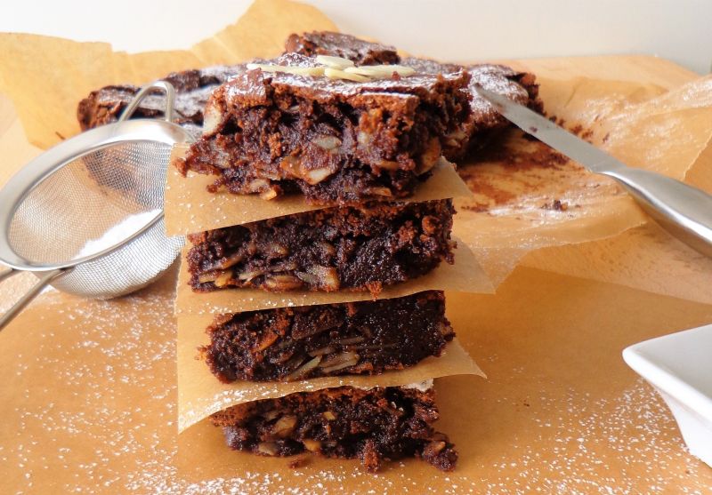 Ciasto czekoladowo-migdałowe Ciasto czekoladowo-migdałowe