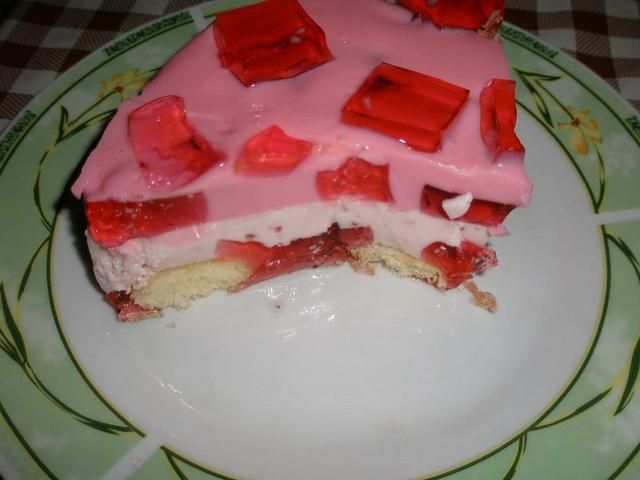 Ciasto czerwone kryształy Ciasto czerwone kryształy
