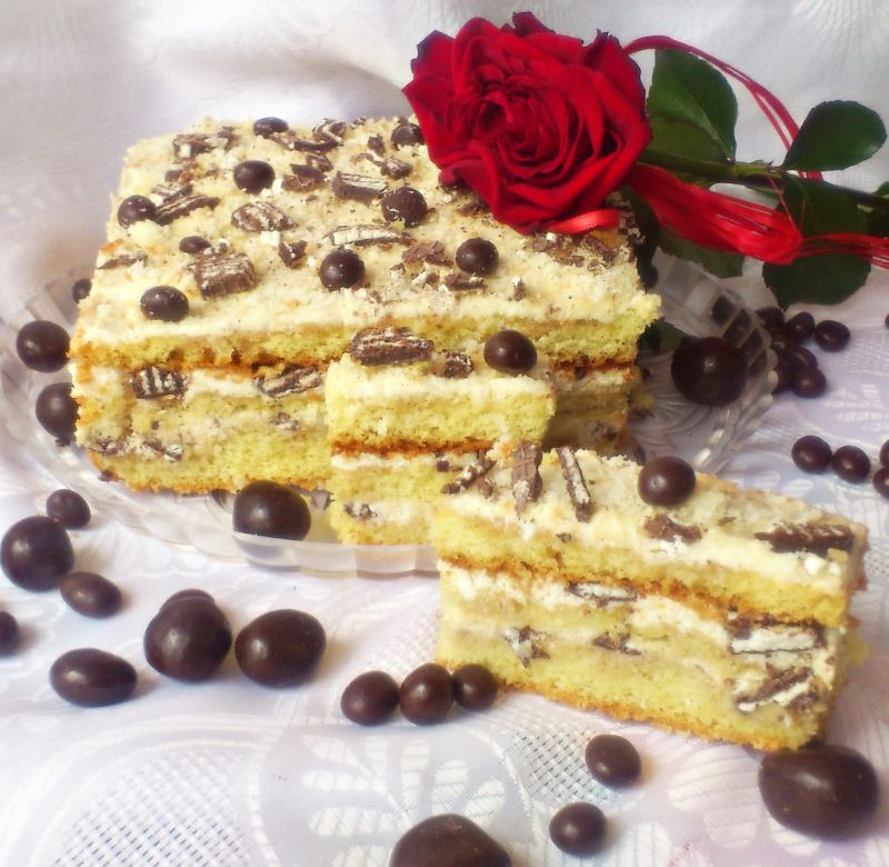 Ciasto Di z wafelkami przekładane kremem z kaszy