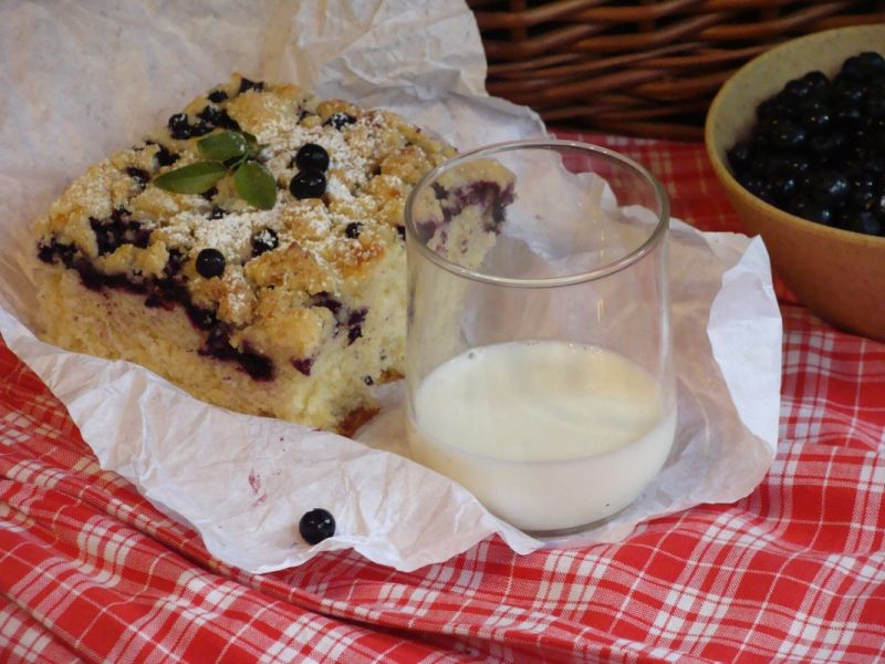 Ciasto drożdżowe z jagodami 