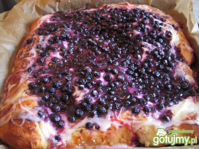 Ciasto drozdzowe z jagodami Ciasto drozdzowe z jagodami