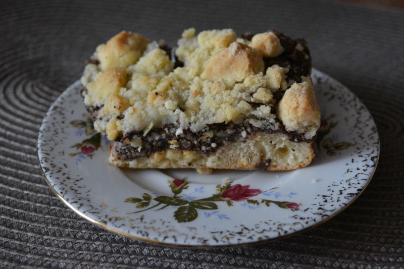 Ciasto drożdżowe z makiem i posypką