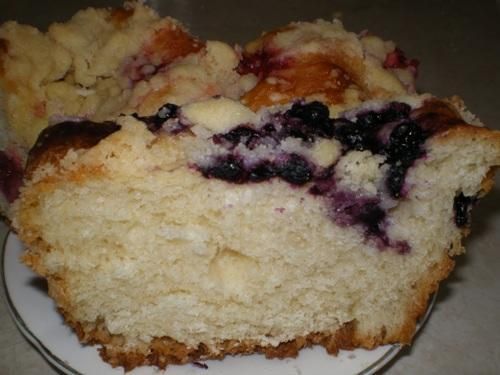 Ciasto drożdżowe z owocami i kruszonką