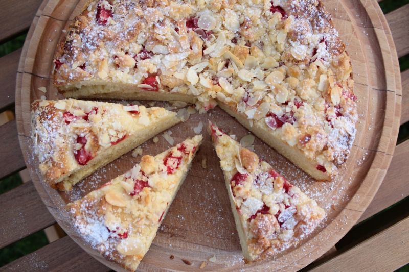Ciasto drożdżowe z truskawkami Ciasto drożdżowe z truskawkami