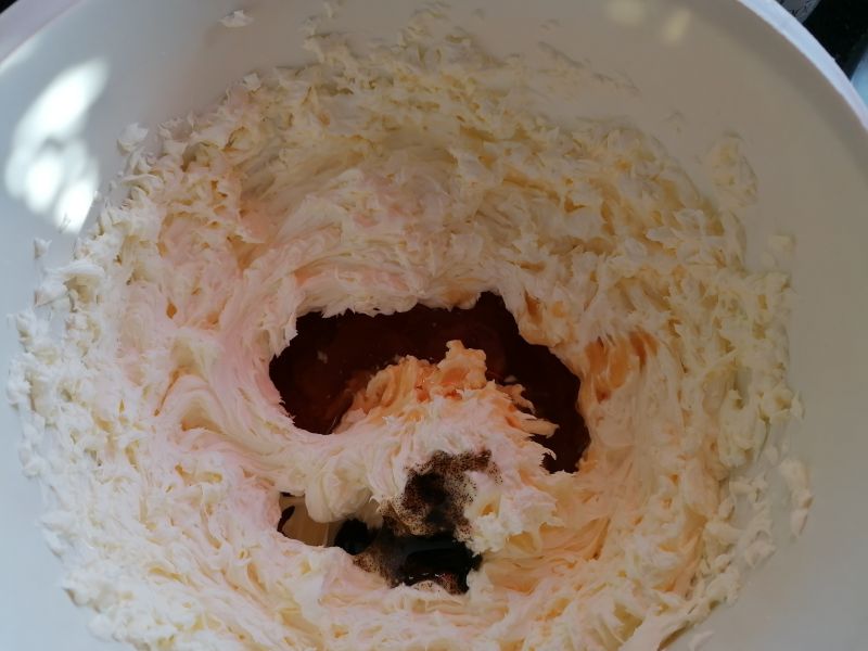 Ciasto dyniowe na mące orkiszowej z kremem 