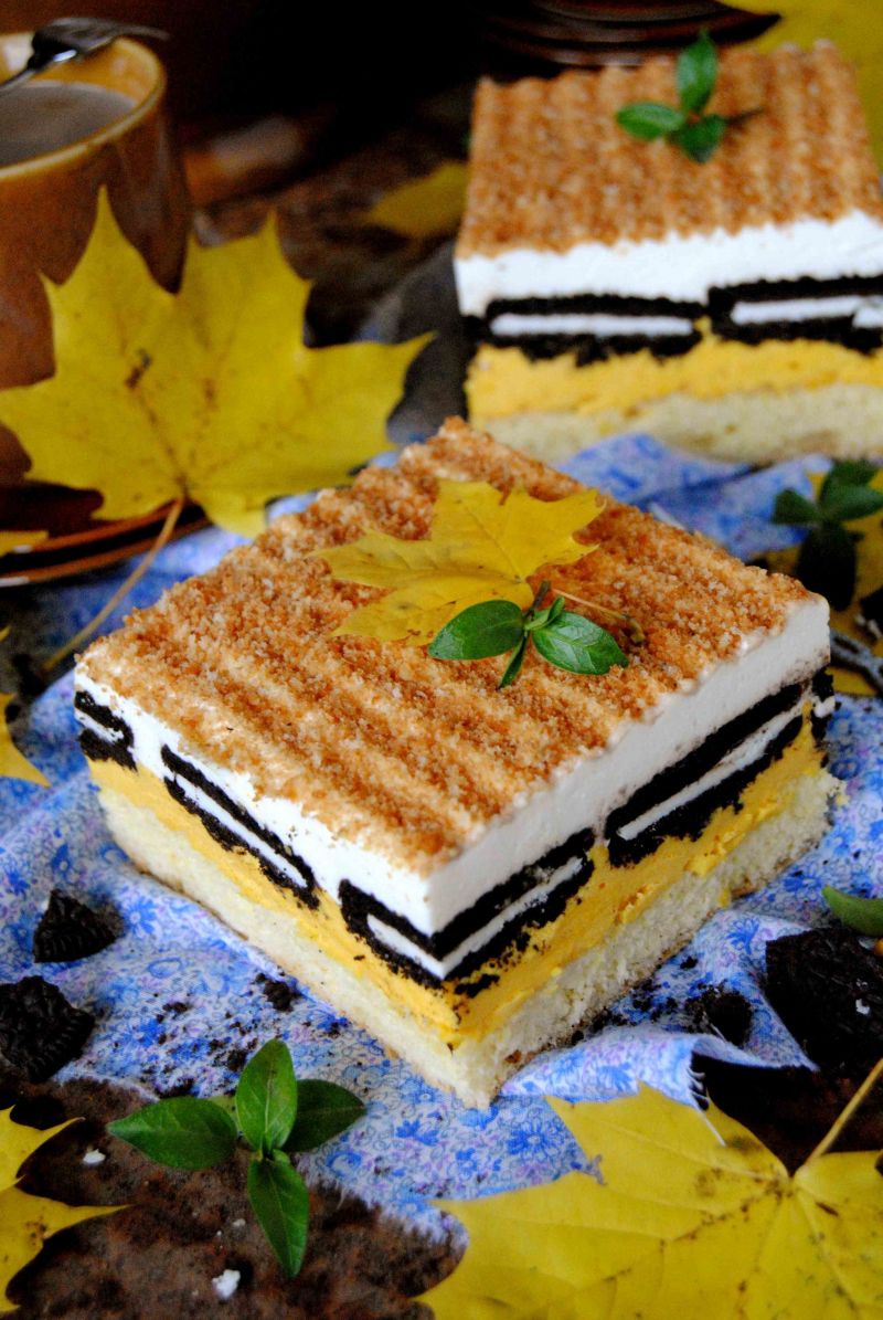 Ciasto dyniowe z oreo i śmietanką