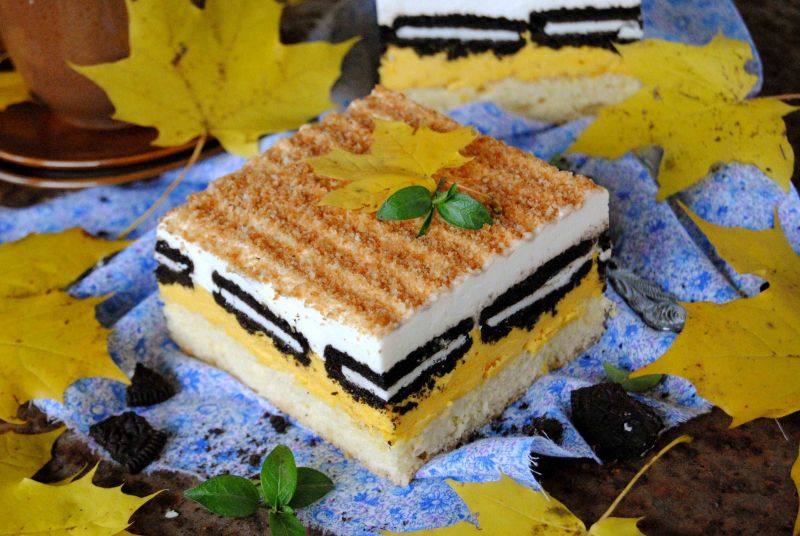 Ciasto dyniowe z oreo i śmietanką