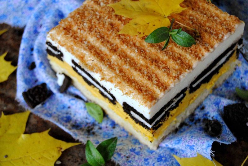 Ciasto dyniowe z oreo i śmietanką