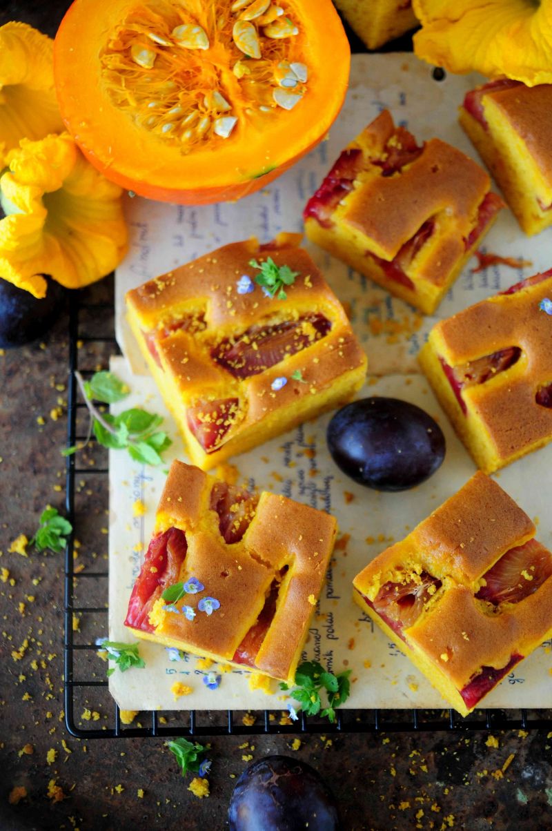 Ciasto dyniowo - śliwkowe 