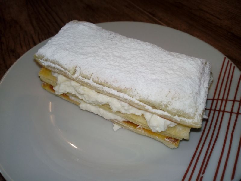 Ciasto francuskie z patelni z twarożkiem Ciasto francuskie z patelni z twarożkiem