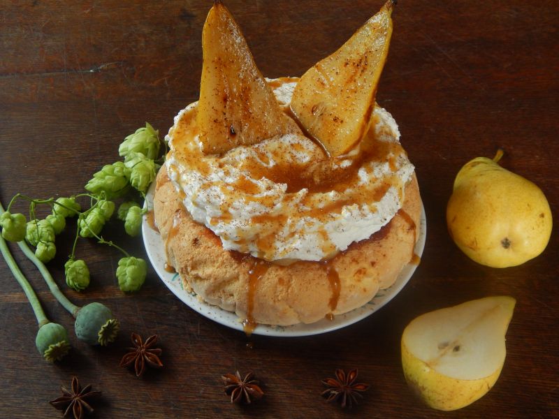 Ciasto gruszkowe z jarzębiną