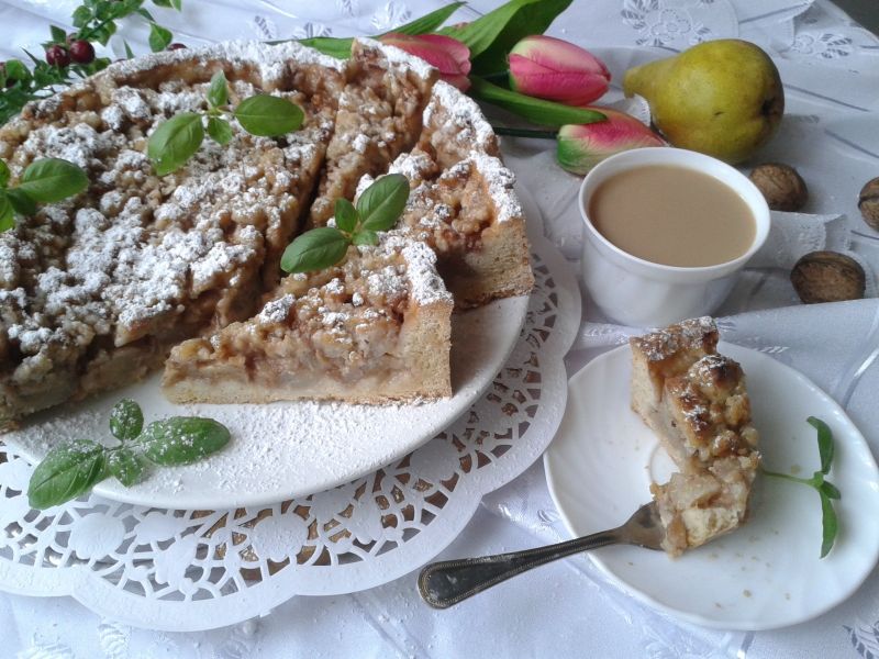 Ciasto gruszkowe z orzechową kruszonką  Ciasto gruszkowe z orzechową kruszonką