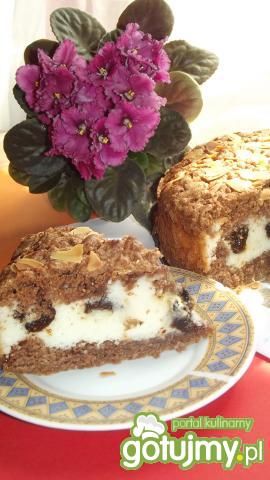 Ciasto grysikowe ze śliwkami
