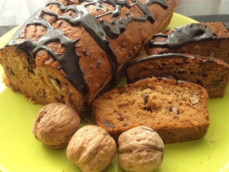 Ciasto herbaciane z orzechami i rodzynkami