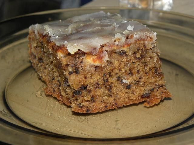 Ciasto jabłkowo-orzechowe z lukrem Ciasto jabłkowo-orzechowe z lukrem