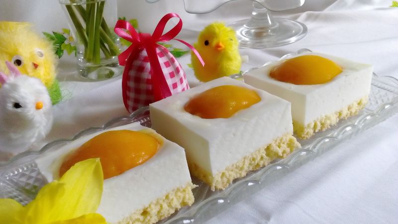 Ciasto jajko sadzone z szampańską nutą